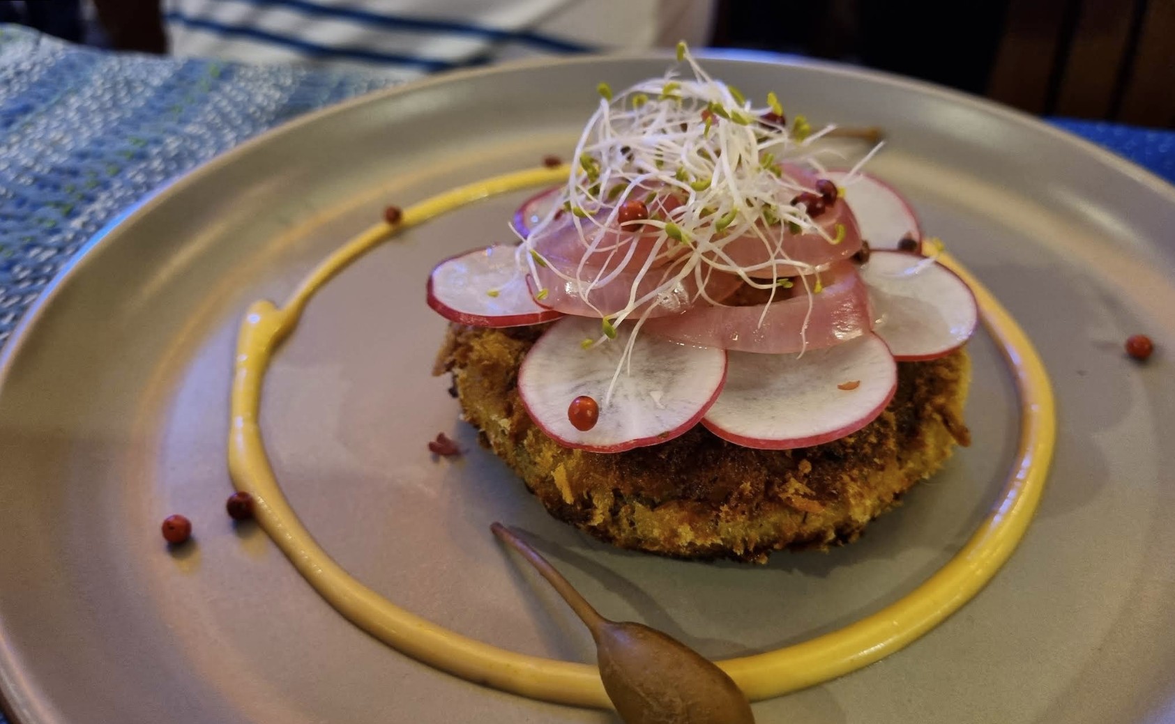 Crab cake with radish